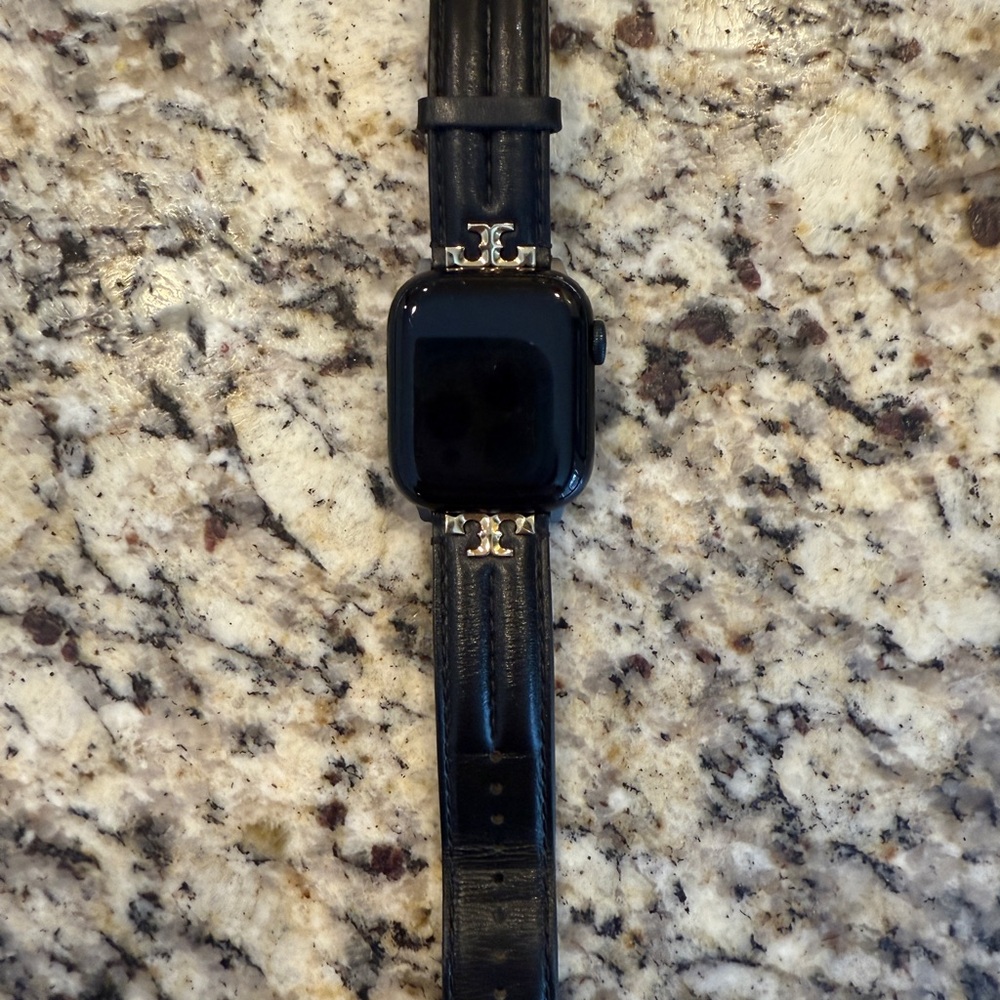 AppleWatch Series 9 w/cellular w/ 7 bands including two Tory Burch & one Machete - Picture 2 of 8